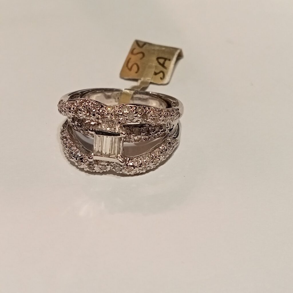 Anillo de diamantes